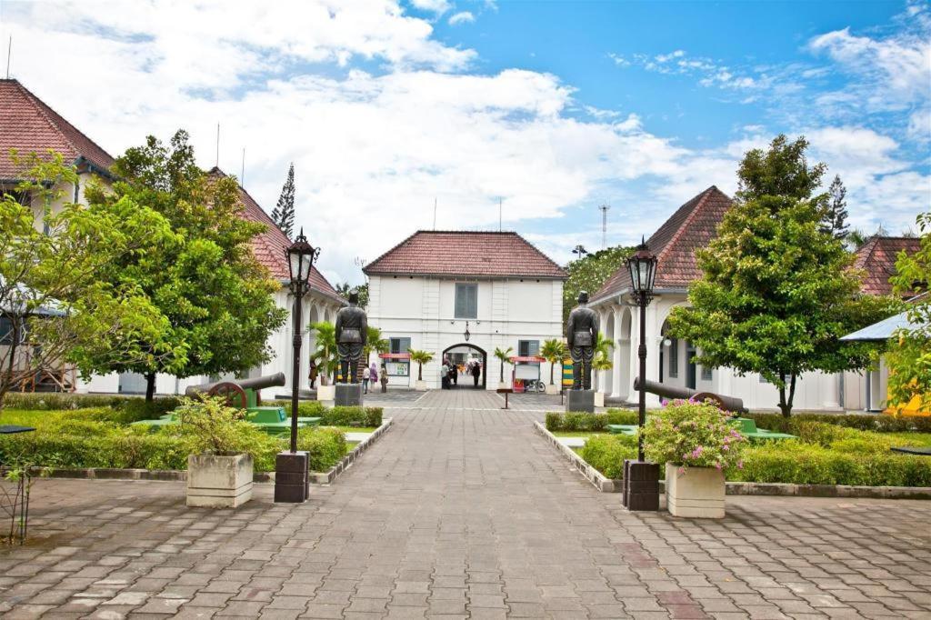 Hotel Tentrem Yogyakarta Exteriör bild