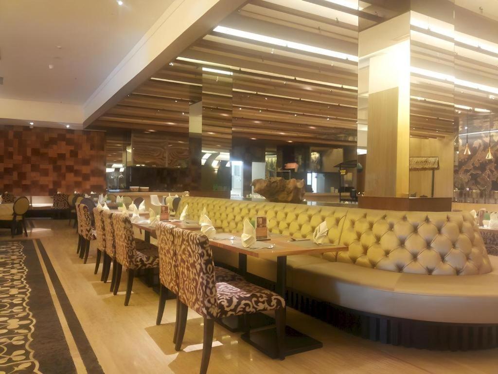 Hotel Tentrem Yogyakarta Exteriör bild