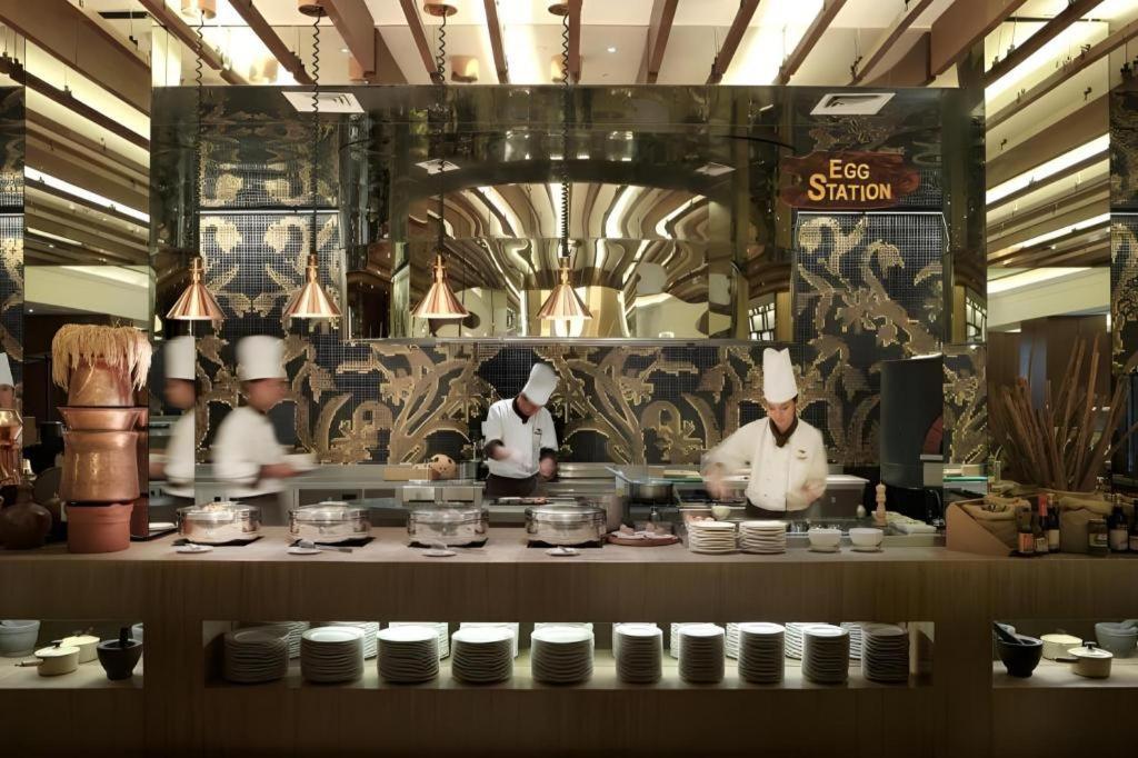 Hotel Tentrem Yogyakarta Exteriör bild