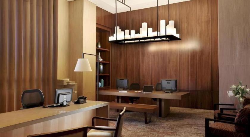 Hotel Tentrem Yogyakarta Exteriör bild