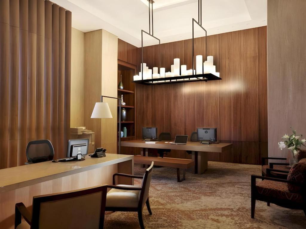 Hotel Tentrem Yogyakarta Exteriör bild