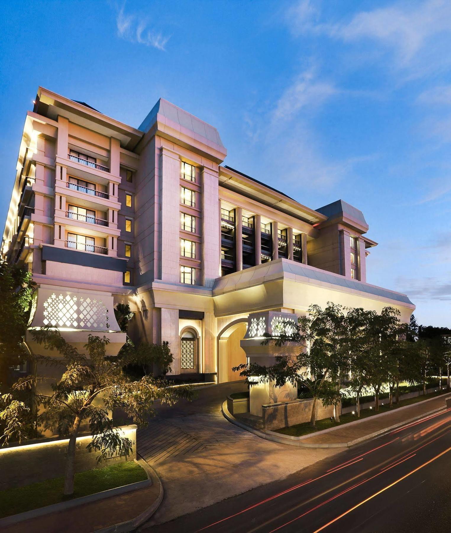 Hotel Tentrem Yogyakarta Exteriör bild
